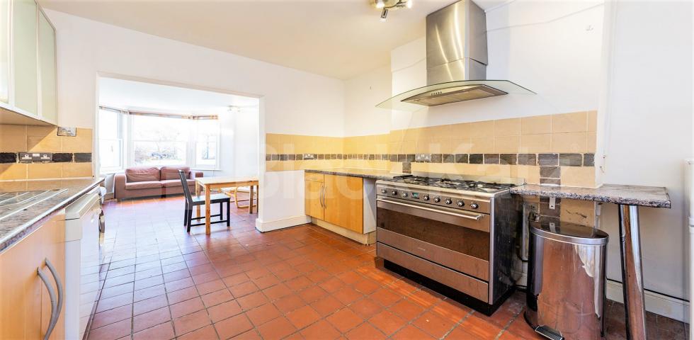			1 Bedroom, 1 bath, 1 reception Flat			 Tabor Road, HAMMERSMITH